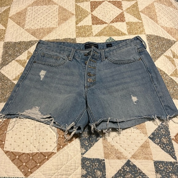 Lucky Brand Pants - Lucky Brand women’s Jean shorts